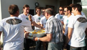 Copy of DSG Thalheim feiert Meister 2014 mit Lambert Mizelli   Foto H Erhardt 50p