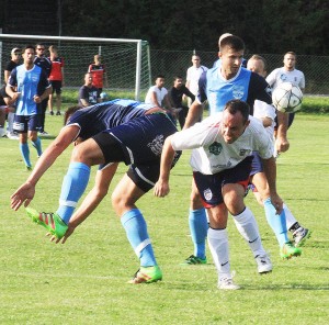 DSG Thalheim feierte den 5 Sieg im 5 Spiel Klaus Gramberger führt in der Torschützenliste mit 8 Treffern   Pressefoto Erhardt