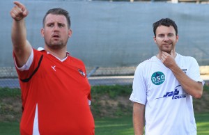 Spielertrainer Jürgen Paulik DSG Thalheim rechts Foto H Erhardt